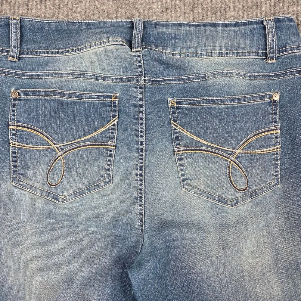 WallFlower‎ Luscious Curvy Bootcut Jeans Medium Wash WBM10427B Womens 15 Reg
